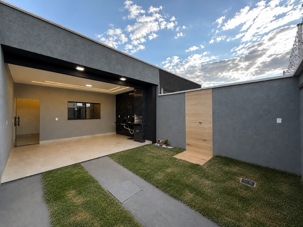 Casa no Residencial Santa Fé, em Goiânia