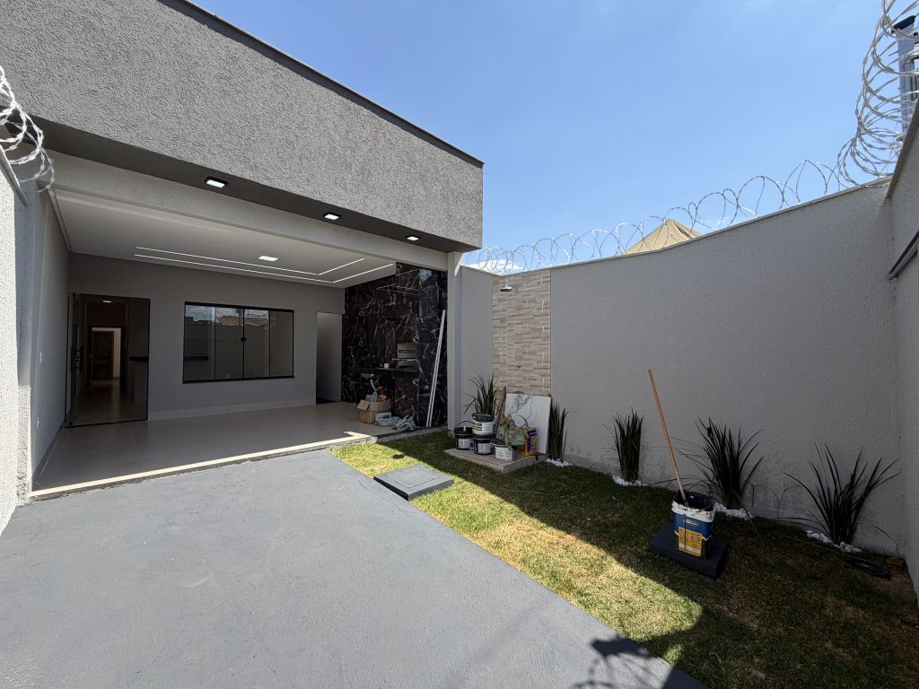 Casa no Residencial Santa Fé, em Goiânia