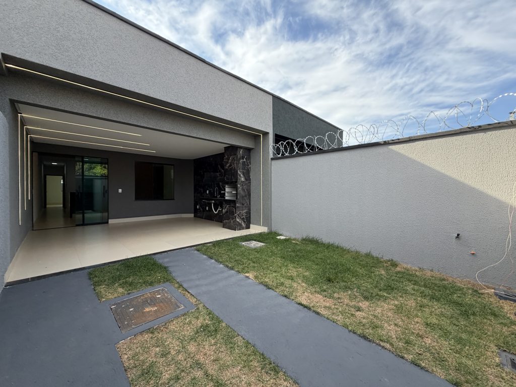 Casa para venda no Residencial Santa Fé, em Goiânia