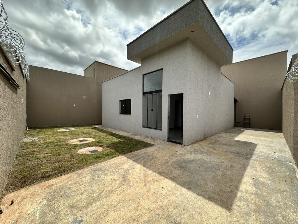 Casa para venda no Jardim Ipanema, em Goiânia